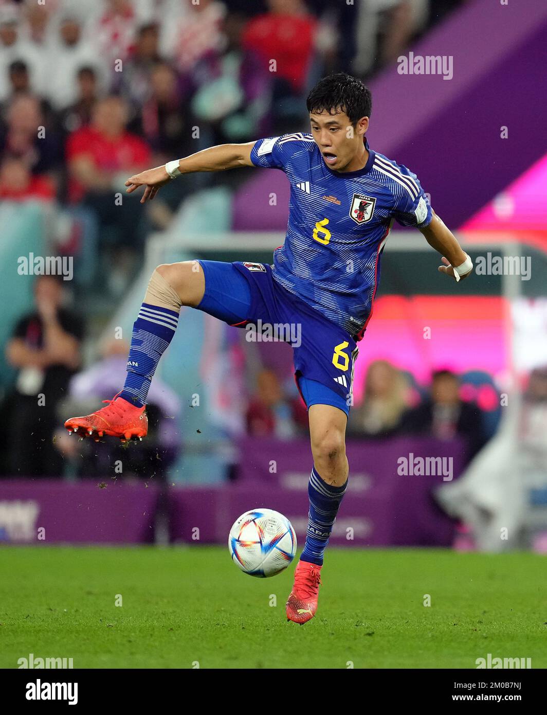 Japan’s Wataru Endo during the FIFA World Cup Round of Sixteen match at the Al Janoub Stadium in Al-Wakrah, Qatar. Picture date: Monday December 5, 2022. Stock Photo