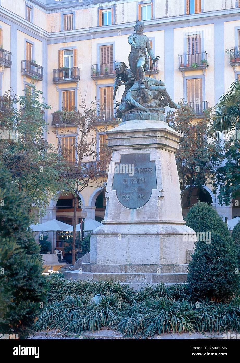 Plaza de los defensores hires stock photography and images Alamy