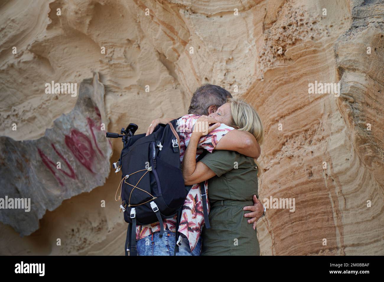 Love couple hugging in nature hi-res stock photography and images - Alamy