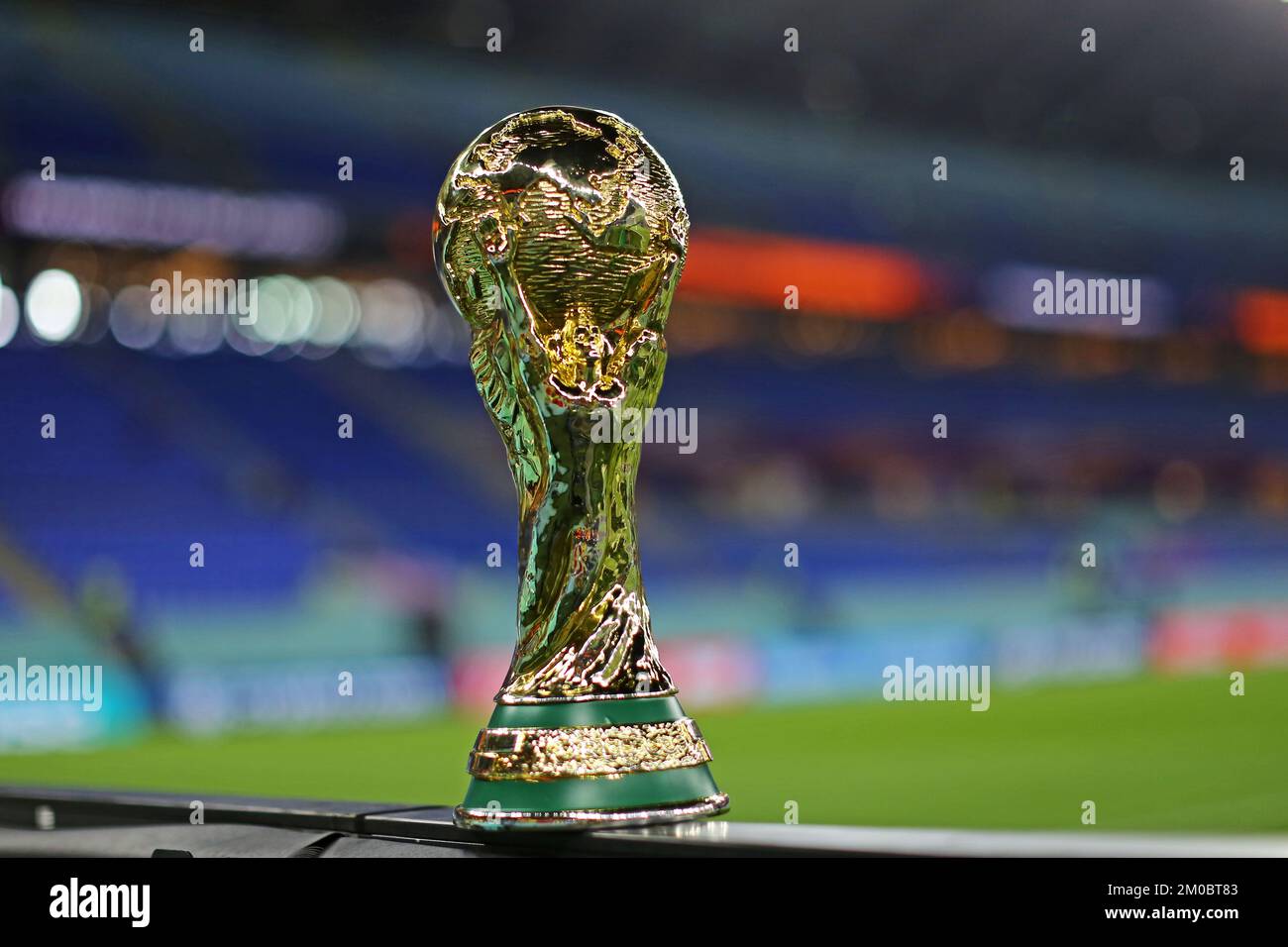Football league cup trophy hi-res stock photography and images - Alamy