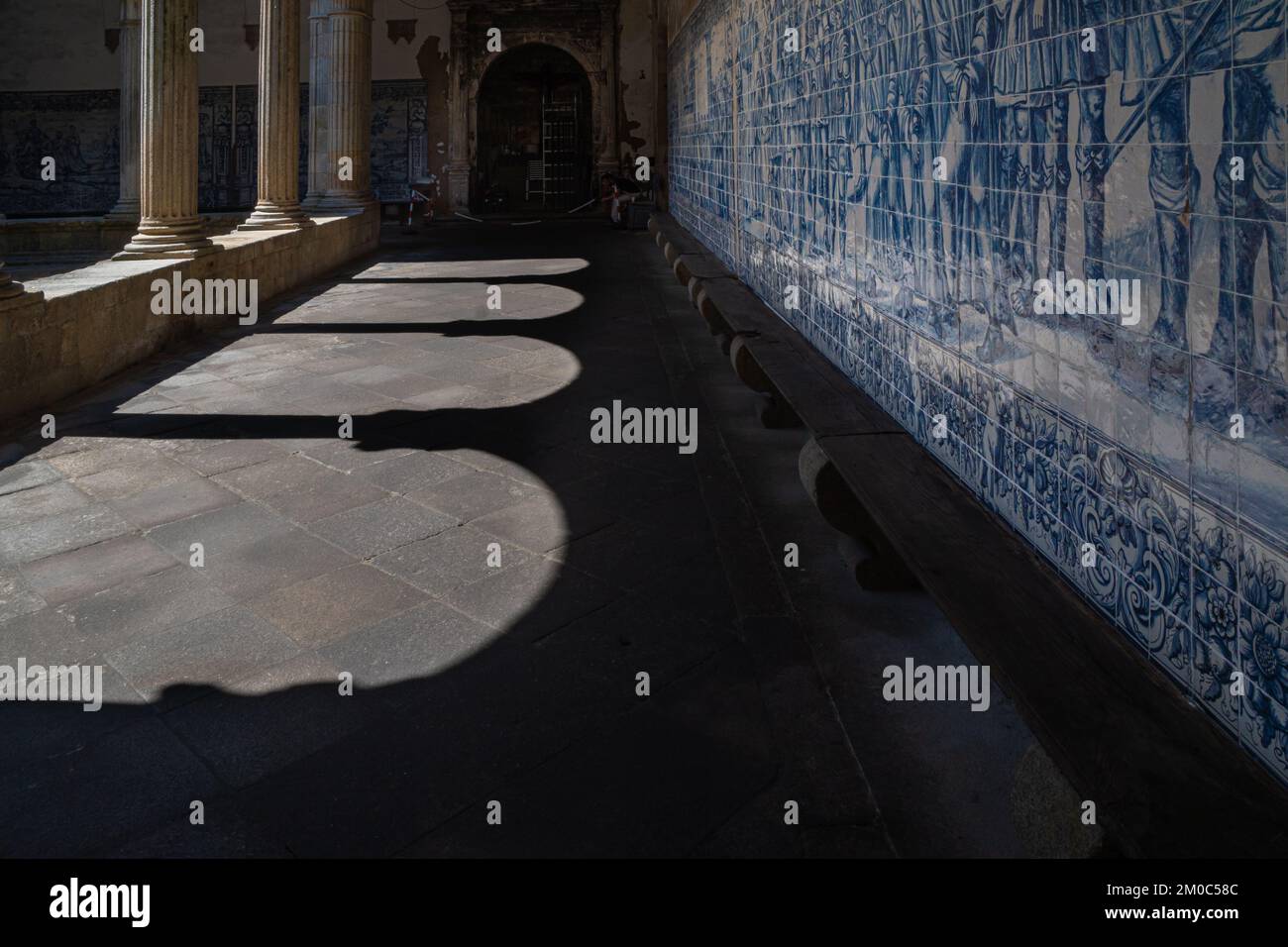 Ornate medieval arches that generate their own shadow and silhouette ...