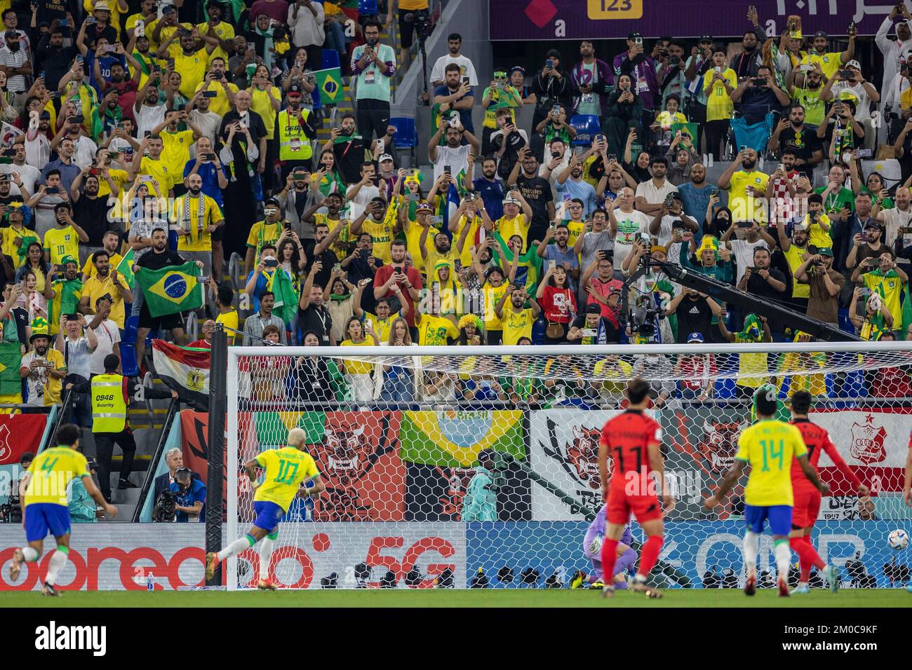 Doha, Catar. 05th Dec, 2022. 0) during a match between Brazil and South ...