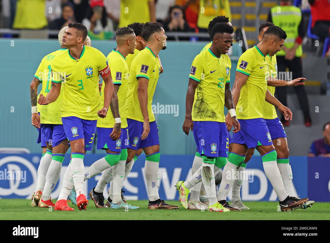 Doha, Qatar: 5th December 2022; FIFA World Cup final 16 round, Brazil versus South Korea: Thiago Silva and players of Brasil celebrate the goal from Richarlison for 3-0 in the 29th minute Stock Photo