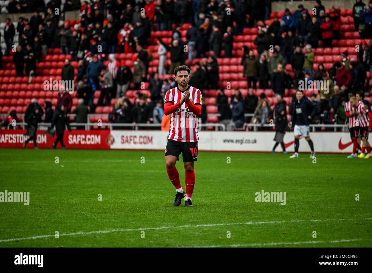Sunderland AFC's Patrick Roberts applauds the fans following his side's EFL Championship over Millwall. Stock Photo