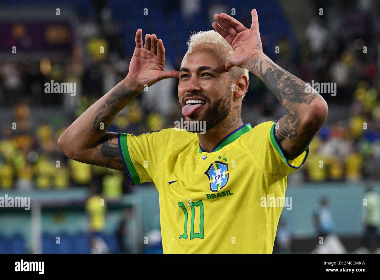 Neymar fashion hi-res stock photography and images - Page 3 - Alamy
