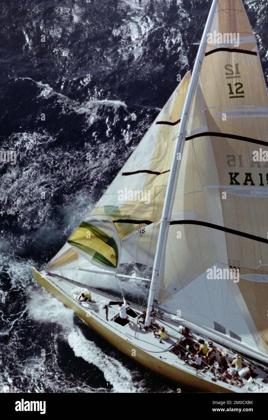 AJAXNETPHOTO. 7TH JAN, 1987 - FREMANTLE, WESTERN AUSTRALIA - AMERICA'S CUP - DEFENDERS ELIMINATIONS - KOOKABURRA II. PHOTO: JONATHAN EASTLAND/AJAX REF:1321091 17 Stock Photo