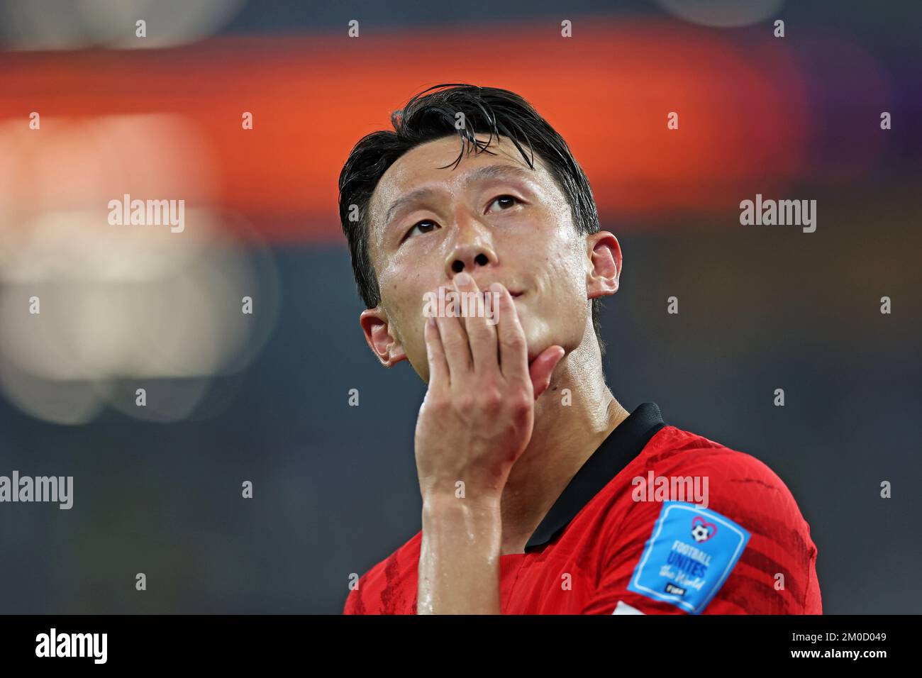 Doha, Qatar: 5th December 2022; FIFA World Cup final 16 round, Brazil versus South Korea: Lee Jae-sung of South Korea looks up at the scoreboard after they fall behind by 4-0 Stock Photo