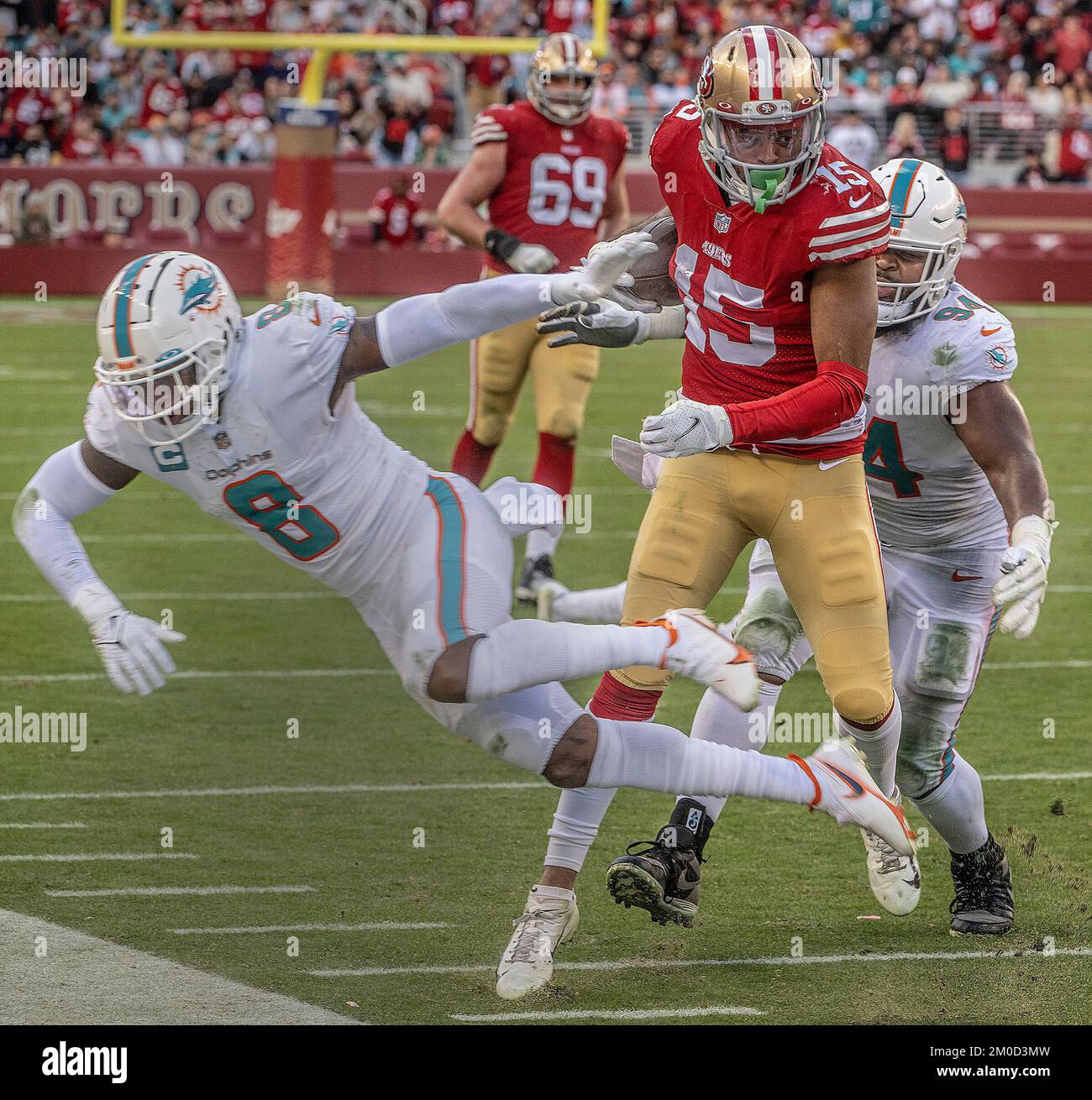 San Francisco 49ers wide receiver Jauan Jennings (15) runs onto the field  during an NFL football game against the Arizona Cardinals, Sunday, Jan.8,  2023, in Santa Clara, Calif. (AP Photo/Scot Tucker Stock