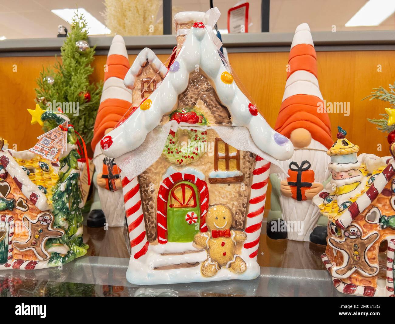 White house christmas ornament display hi-res stock photography