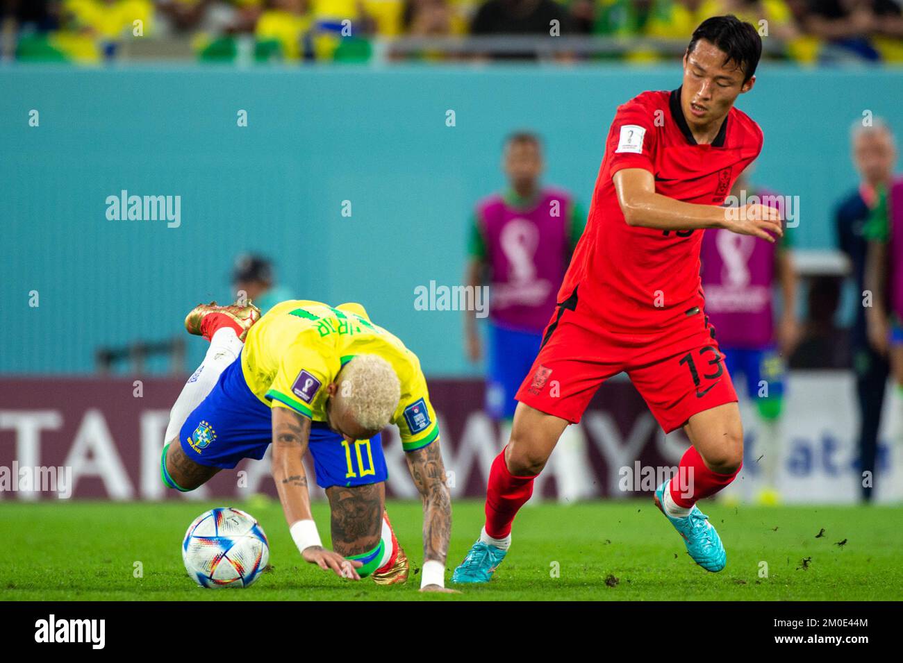 Doha, Qatar. 05th Dec, 2022. Neymar of Brazil fouled by Junho Son of Korea Republic during the FIFA World Cup Qatar 2022 Round of 16 match between Brazil and Korea Republic at 974 Stadium in Doha, Qatar on December 5, 2022 (Photo by Andrew Surma/ Credit: Sipa USA/Alamy Live News Stock Photo