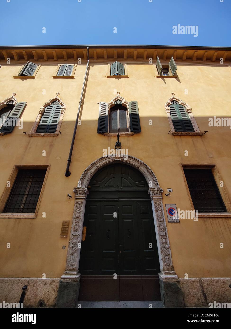 特別額装品/Palazzi Di Verona（ヴェローナ） Amazon.co.jp: ポスター ヴェローナ Palazzi Di Verona 額装品