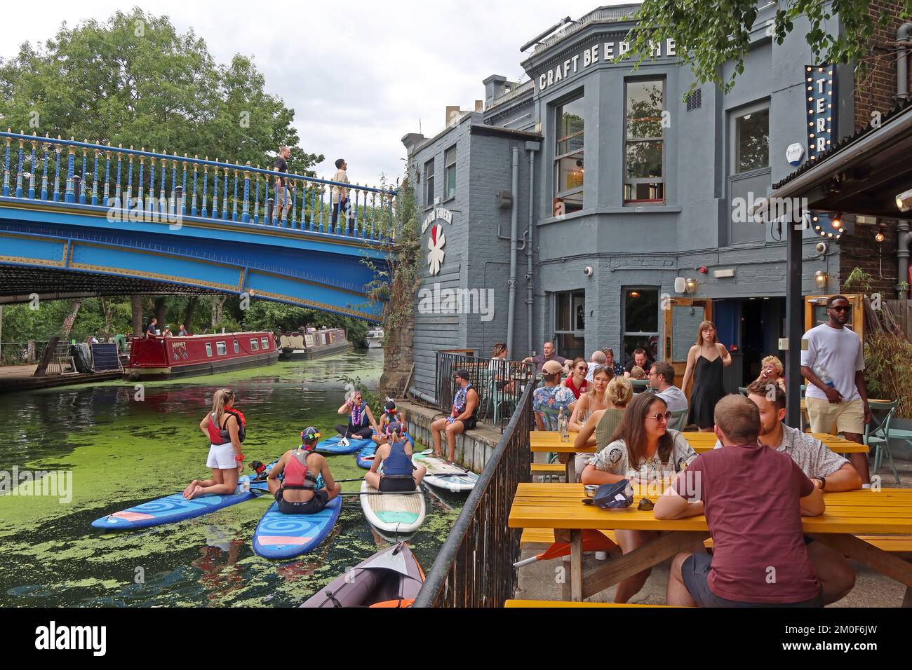 The Union Tavern, Westbourne Park, next to the Grand Union canal, 32-34 Great Western Road, Maida Vale, London, England, UK, W9 3NX Stock Photo