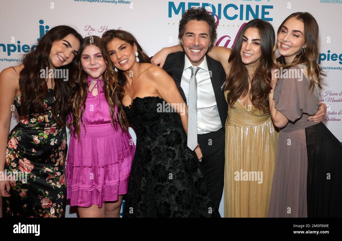 Beverly Hills, CA, USA on December 5, 2022. Serena Levy, Shawn Levy