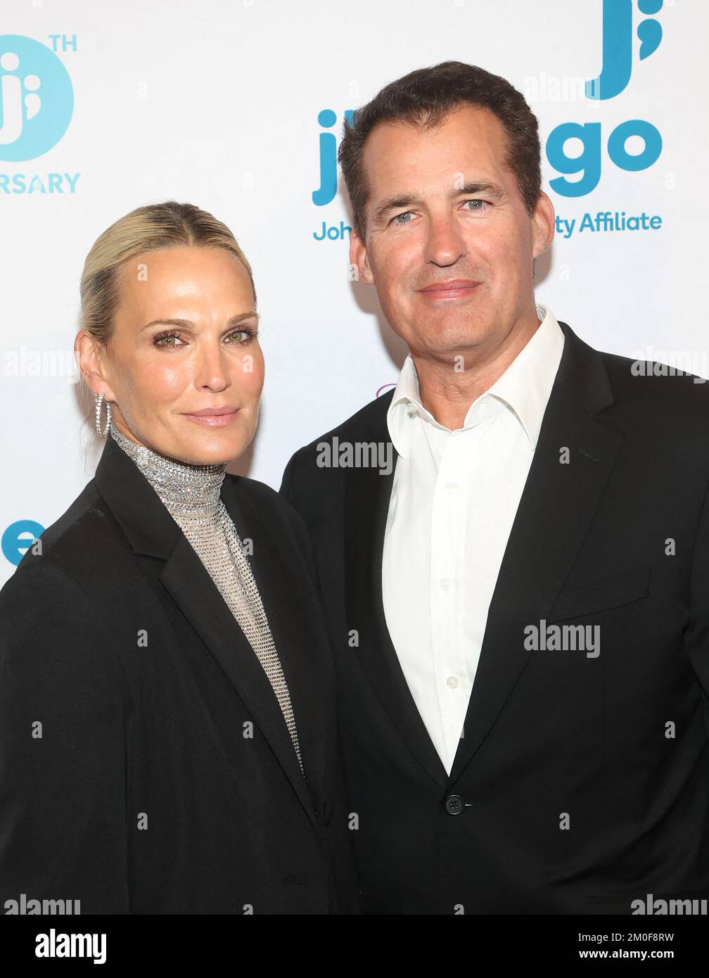 Beverly Hills, CA, USA on December 5, 2022. Molly Sims, Scott Stuber