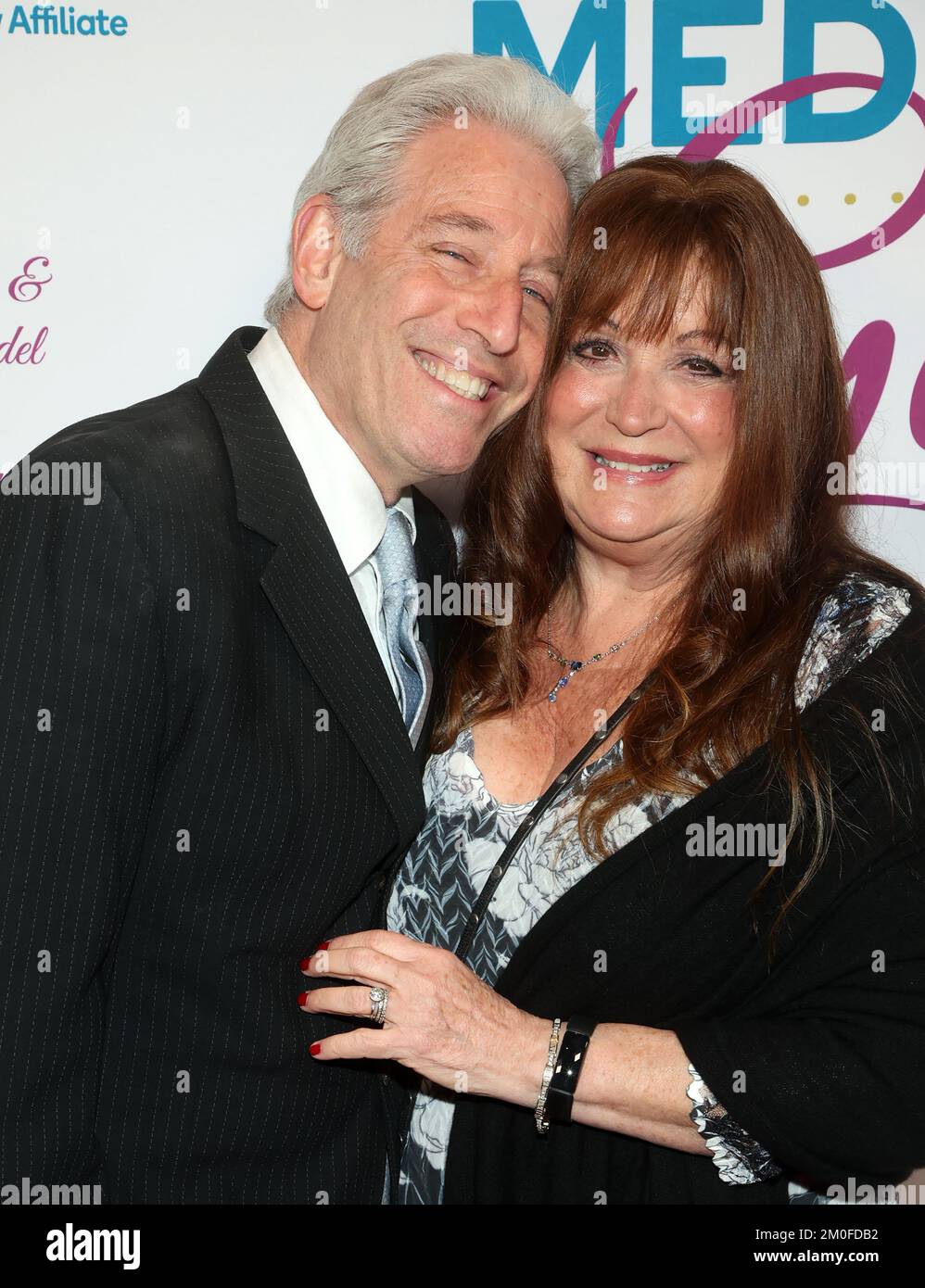 5 December 2022 -Beverly Hills, California  -  Howie Mandel, Suzi Mandel. 2022 Jhpiego Awards Ceremony  held at Beverly Wilshire, A Four Seasons Hotel   in Beverly Hills. Photo Credit: AdMedia/Sipa USA Stock Photo