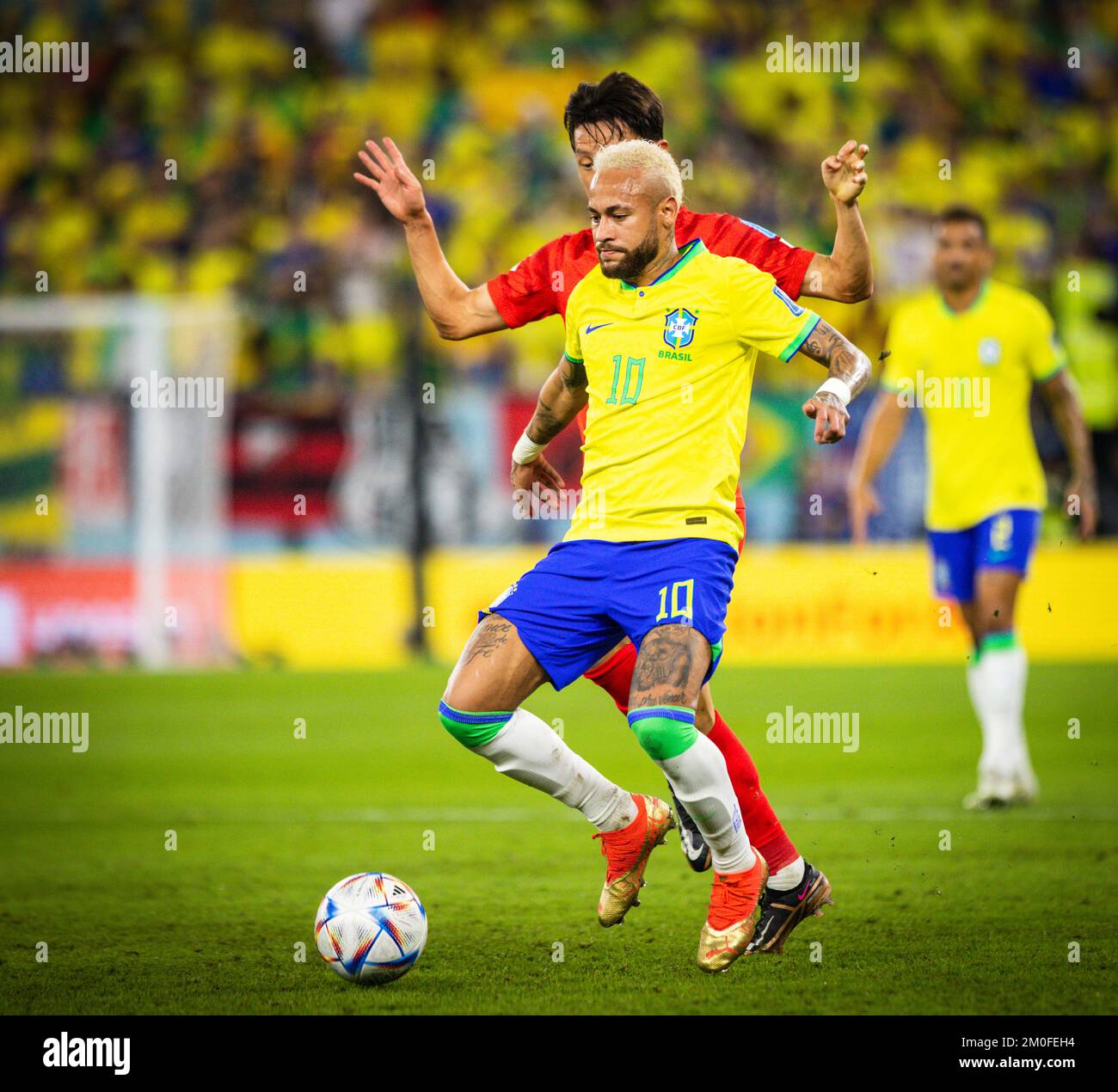 Doha, Qatar. 5th Dec, 2022.  Neymar (Brasilien) Brazil - Korea Republic Brasilien - Südkorea World Cup 2022 in Qatar 05.12.2022 Credit: Moritz Muller/ Stock Photo