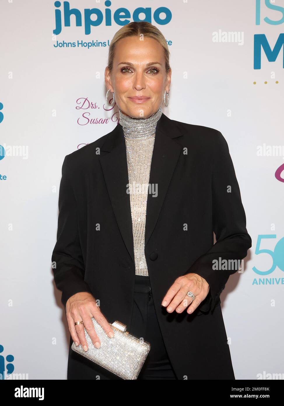 5 December 2022 -Beverly Hills, California - Molly Sims. 2022 Jhpiego