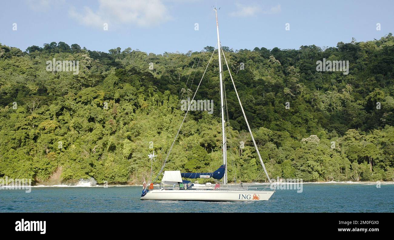 Pirates ransom capture release hi-res stock photography and images - Alamy