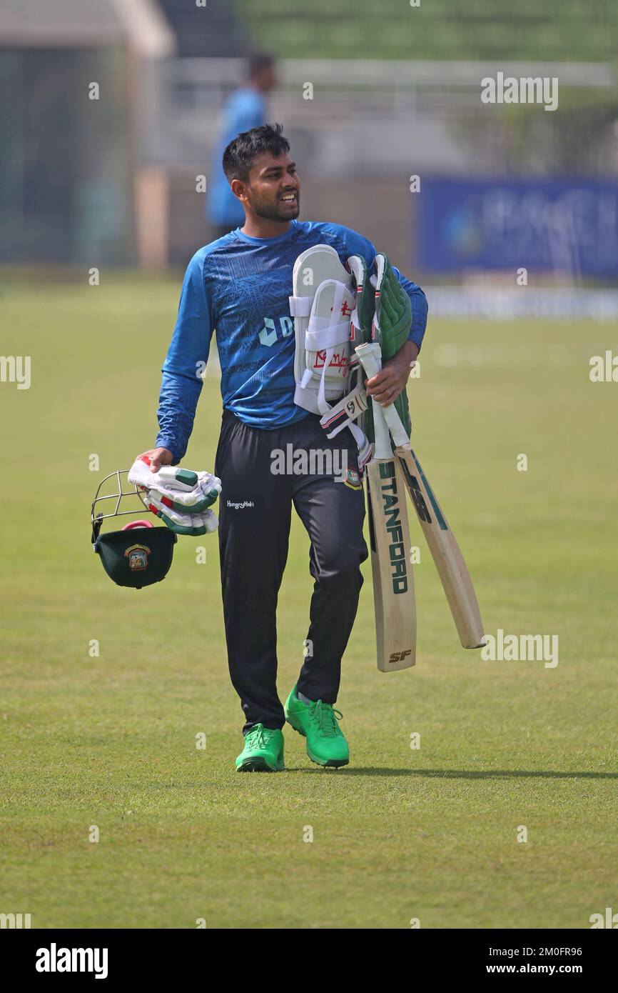 Bangladeshi cricketer Mehedy Hasan Miraz on to net practice as Bangladesh attends practice session at the Sher-e-Bangla National stadium in Mirpur, Dh Stock Photo