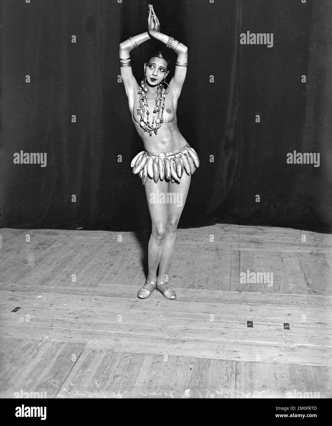 Josephine baker banana hi-res stock photography and images - Alamy