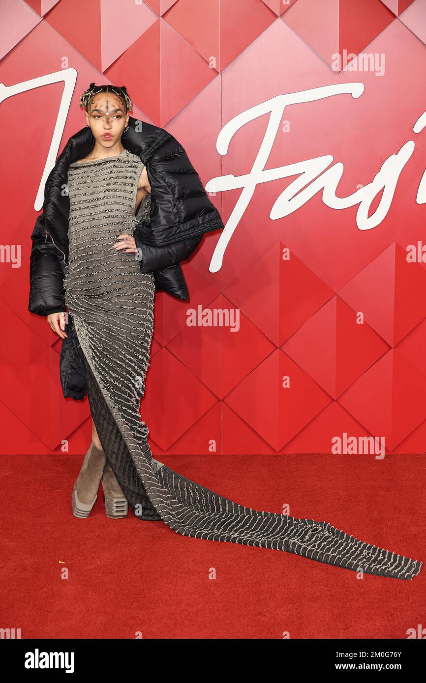 FKA Twigs attends the British Fashion Awards 2022 held at Royal Albert ...