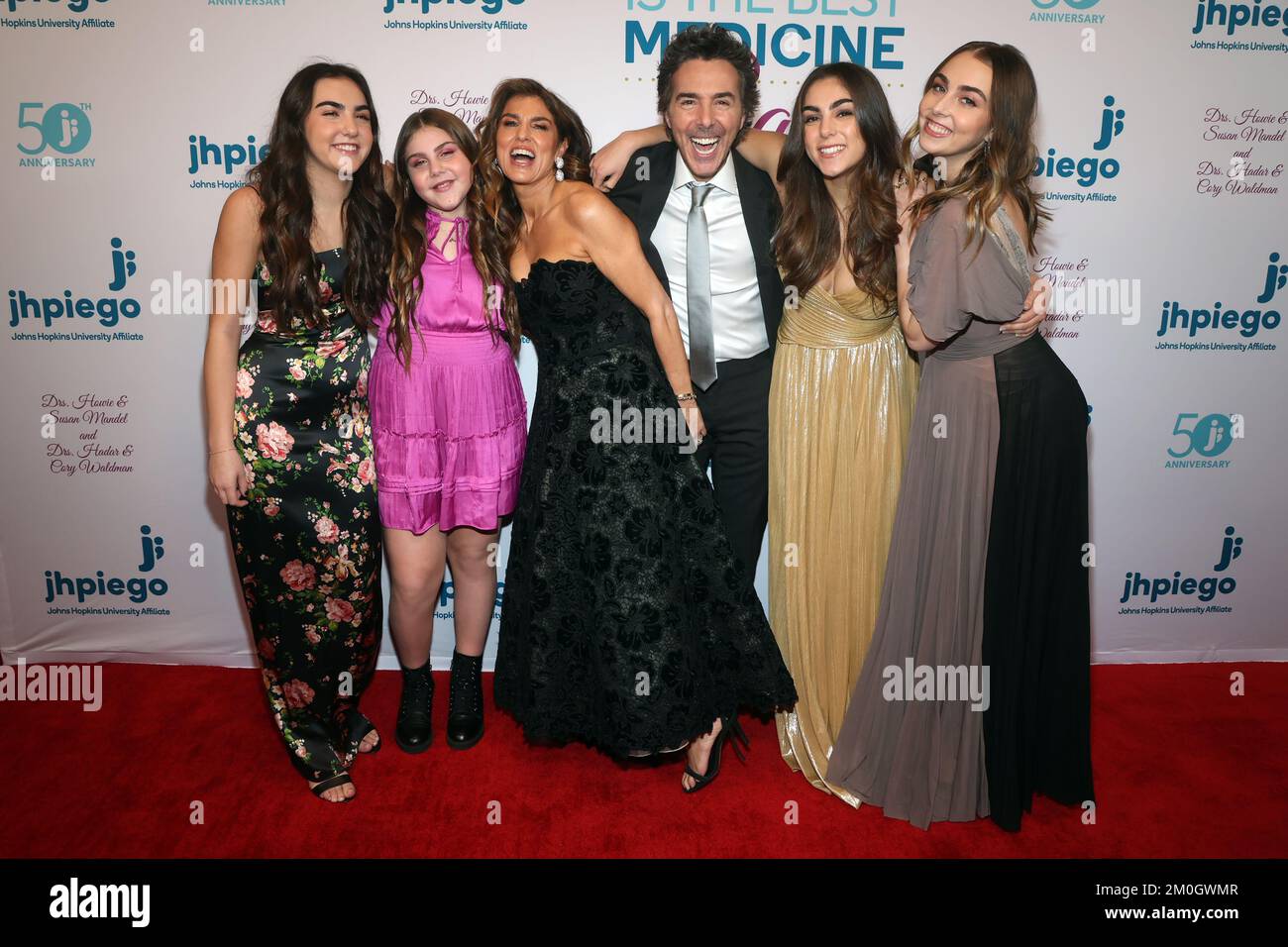 Sophie levy and tess levy hi-res stock photography and images - Alamy