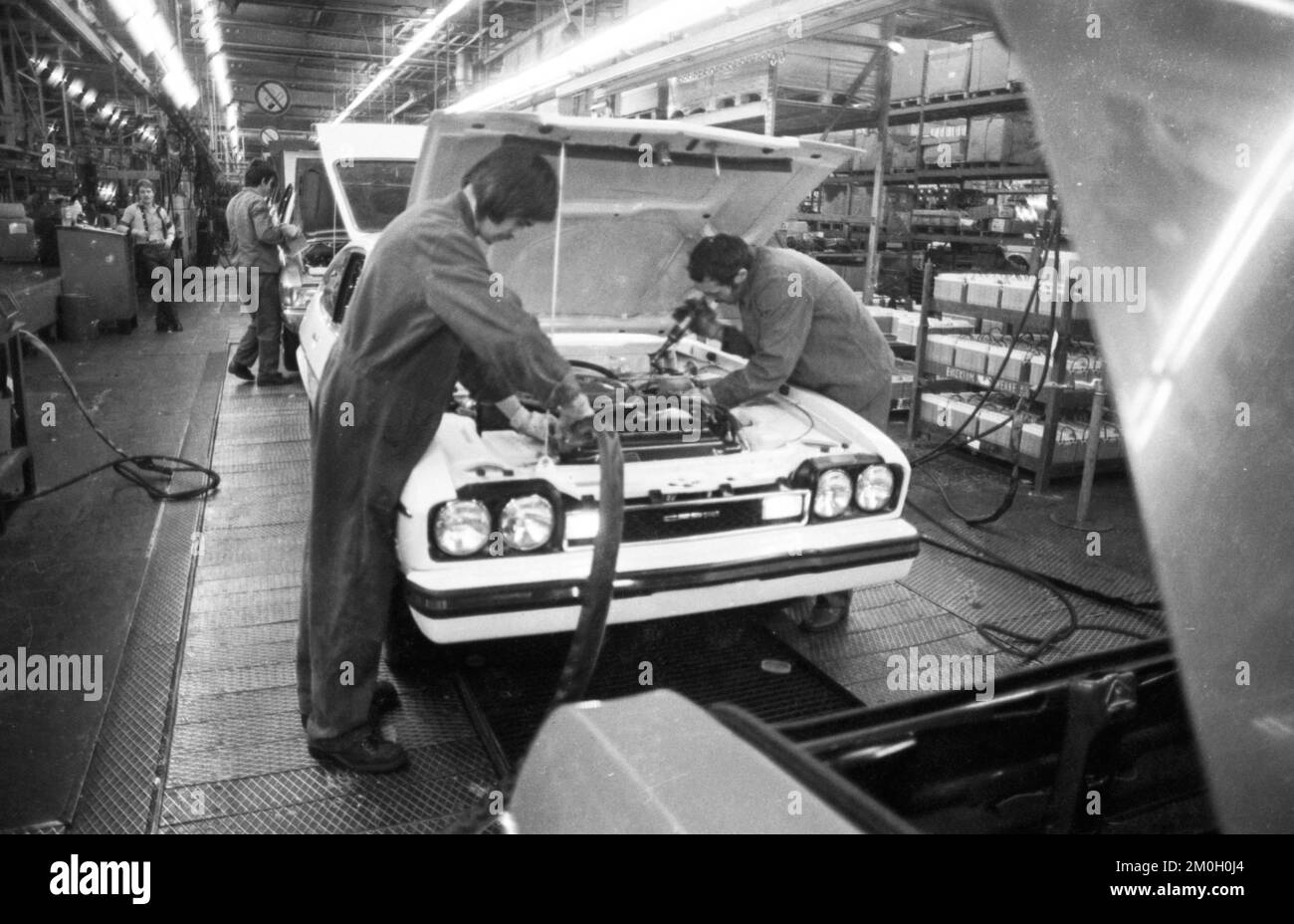 Car production at the Ford factory on 12.02.1976 in Cologne, Germany, Europe Stock Photo