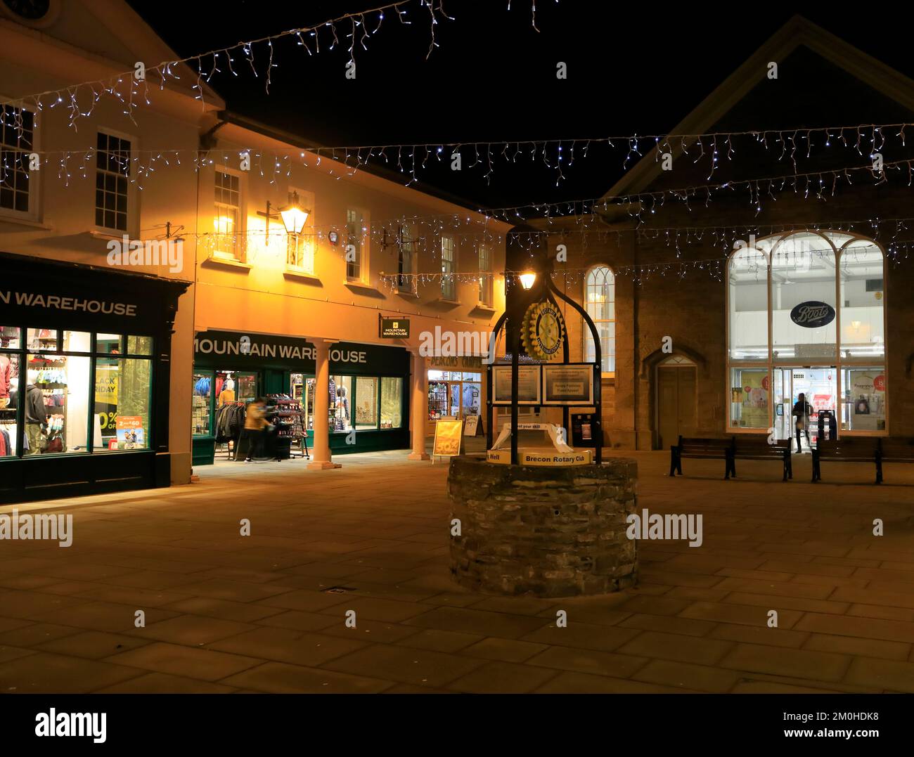 Brecon town, Christmas scene, Bethel Square area, decorated for Christmas. Taken December 2022. winter Stock Photo
