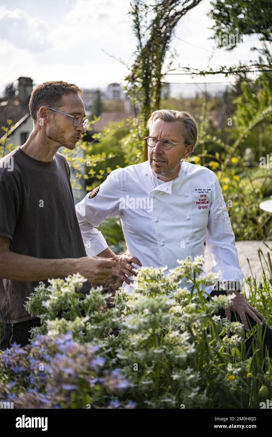 France, Haute Savoie, Annecy le Vieux, Le Clos des Sens gastronomic restaurant, chef Laurent Petit, with Lionel Perron, gardner Stock Photo