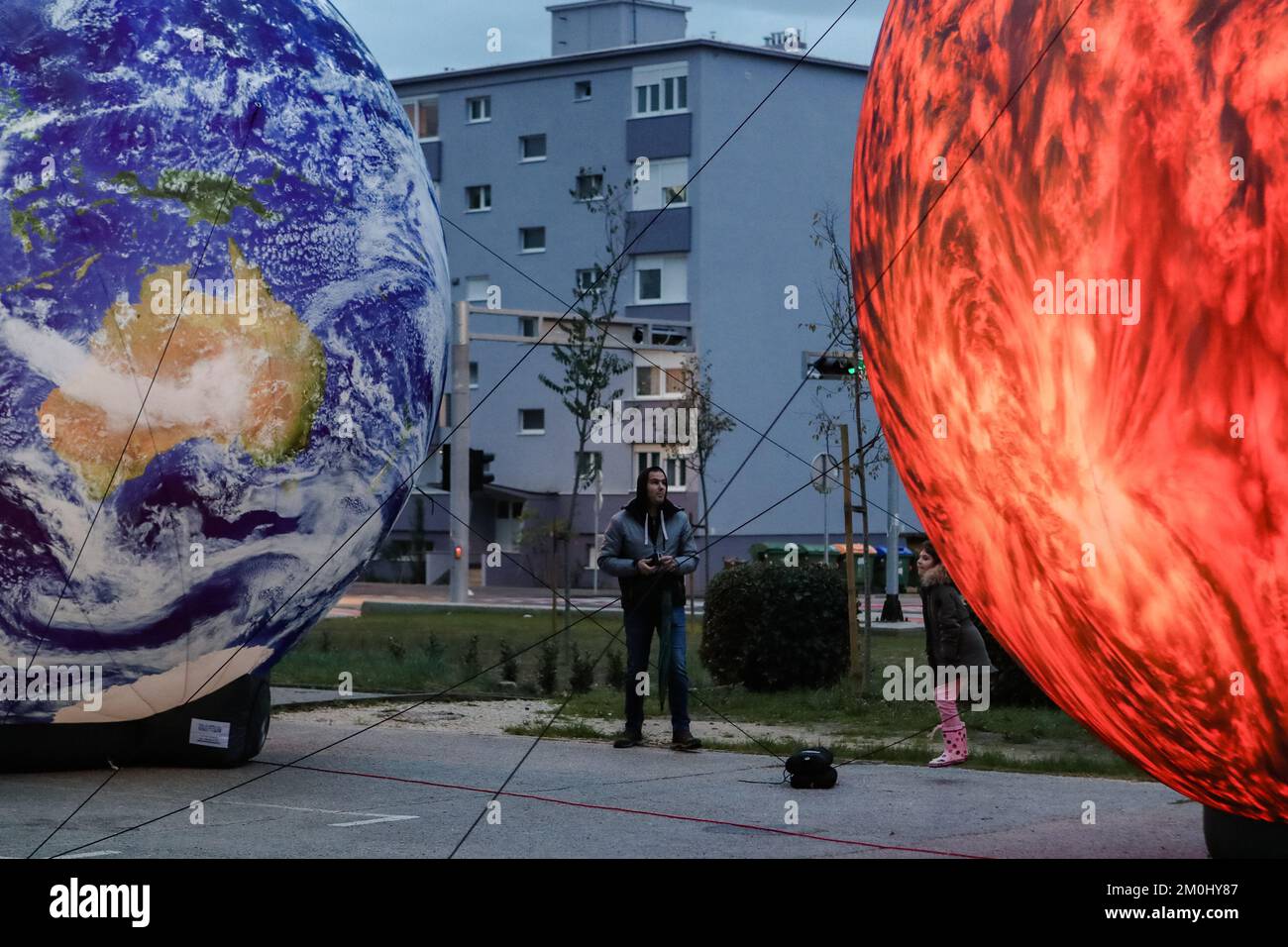 Exhibition of inflatable models of the Earth and the Sun from the Brno