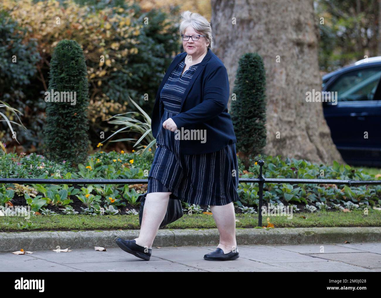 London, UK. 6th Dec, 2022. Therese Coffey, Secretary of State for Environment, Food and Rural Affairs, in Downing Street for a Cabinet meeting. Credit: Mark Thomas/Alamy Live News Stock Photo
