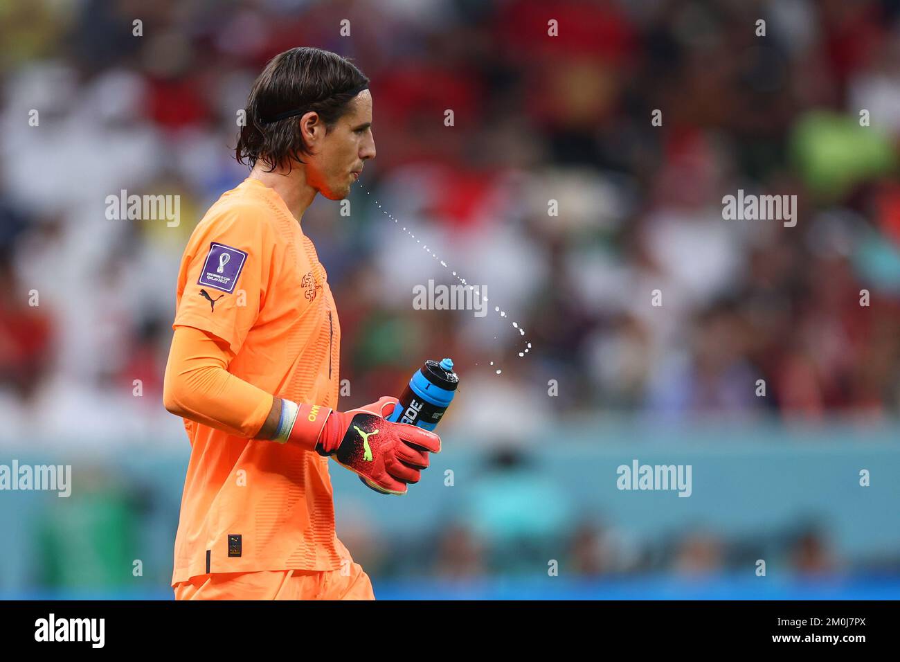 Lusail, Qatar. 06th Dec, 2022. Soccer, World Cup 2022 in Qatar, Portugal - Switzerland, Round of 16, at Lusail Stadium, goalkeeper Yann Sommer of Switzerland drinks during the match. Credit: Tom Weller/dpa/Alamy Live News Stock Photo