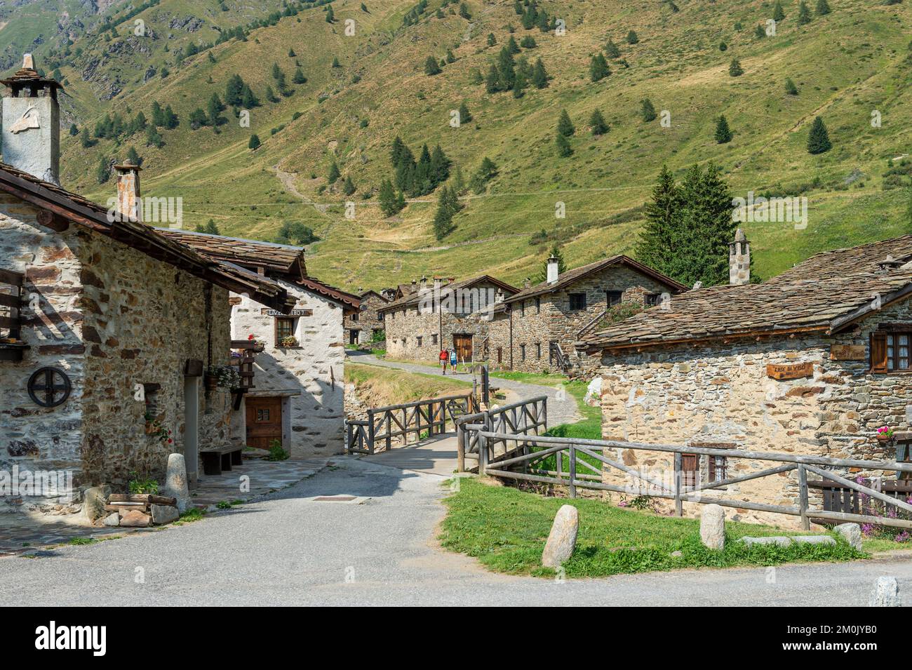 Ponte di legno hi-res stock photography and images - Alamy