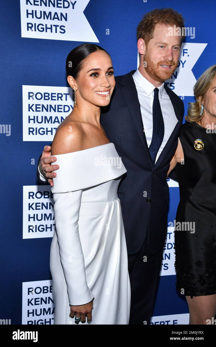 New York, USA. 06th Dec, 2022. Meghan Markle, Duchess of Sussex and Prince Harry, Duke of Sussex, walking on the red carpet at the Ripple Of Hope Awards held at the New York Hilton Midtown in New York, NY, December 6, 2022. (Photo by Anthony Behar/Sipa USA) Credit: Sipa USA/Alamy Live News Stock Photo