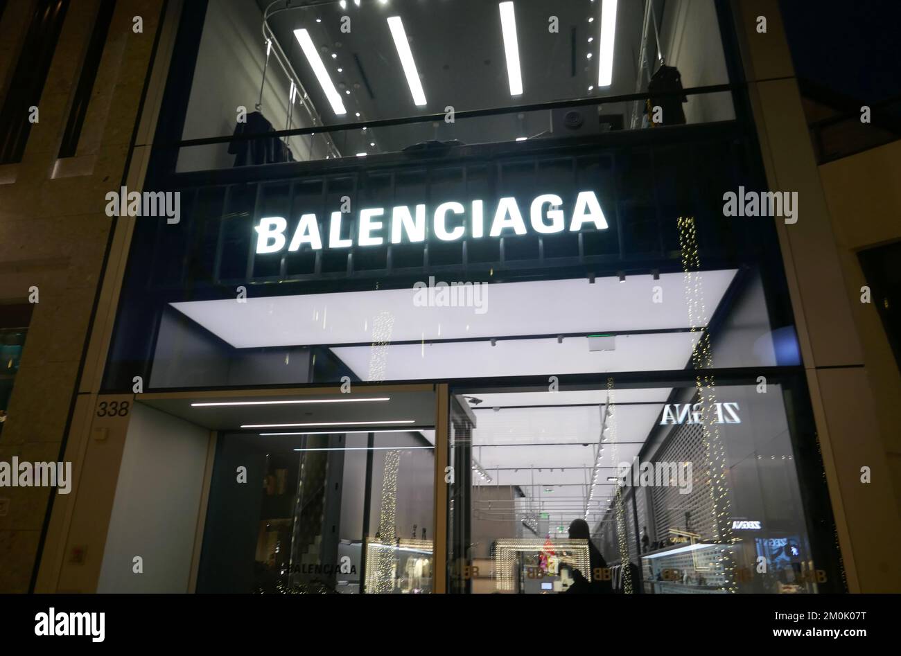 Balenciaga beverly hills rodeo drive store hi-res stock photography and  images - Alamy