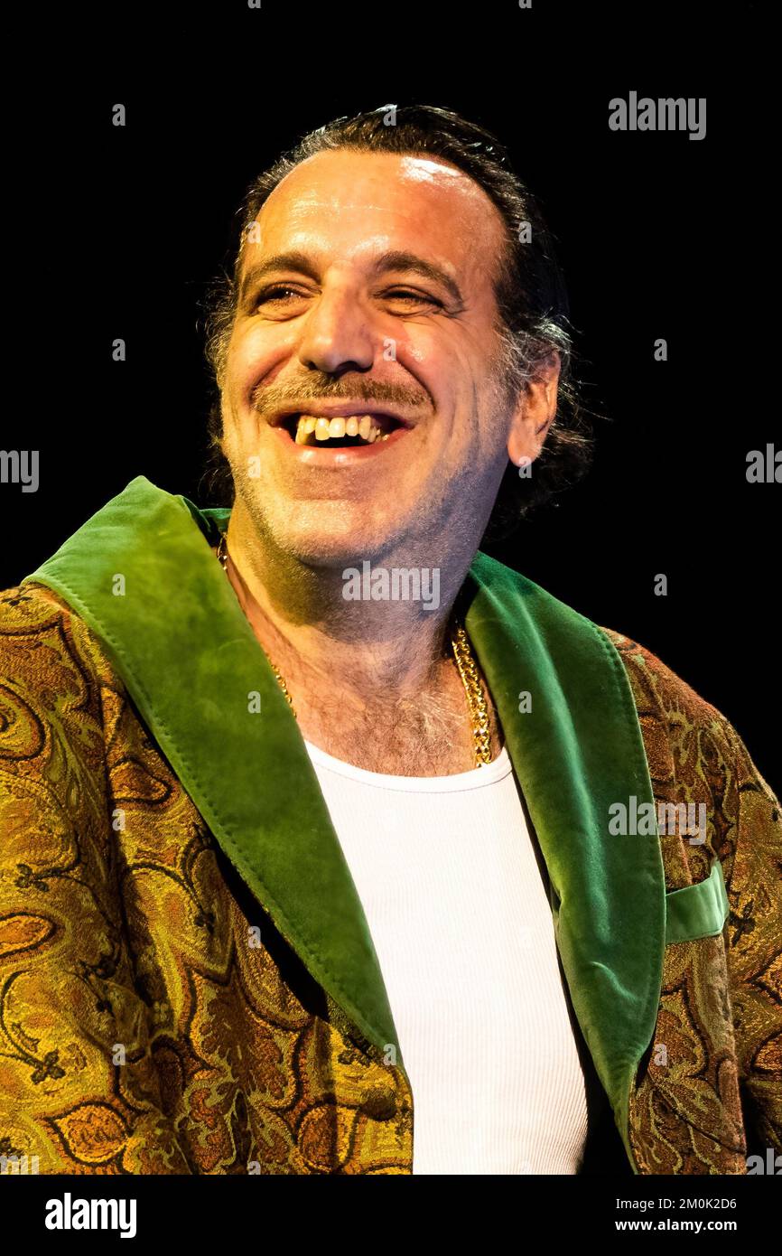 Milan, Italy. 06th Dec, 2022. Canadian musician, songwriter, and producer Chilly Gonzales performs in concert at Teatro Lirico Giorgio Gaber. (Photo by Mairo Cinquetti/SOPA Images/Sipa USA) Credit: Sipa USA/Alamy Live News Stock Photo