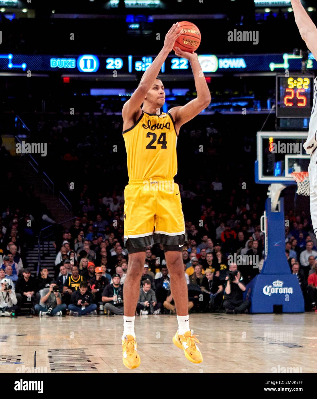 New York City, US, Dec 6, 2022. Iowa Hawkeyes forward Kris Murray (24) in the first half during the Jimmy V Classic at Madison Square Garden in New York City on Tuesday Dec 6, 2022. Duncan Williams/CSM Stock Photo