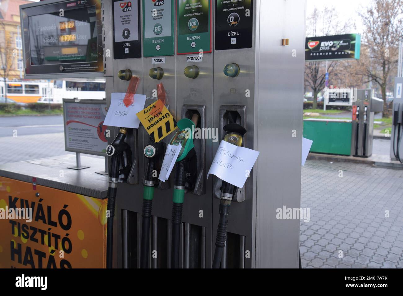 Budapest, Hungary, 7th December 2022. Many filling stations in Hungary were left with no fuel supplies today as motorists queued for hours yesterday to panic buy fuel after Viktor Orban’s government scrapped a controversial fuel price cap earlier than intended. The cap that had set the petrol price at 480 forint ($1.20/£1.00) per litre, by far the cheapest in the European Union, ceased at 11 p.m, local time on Tuesday 6th December, although it was intended to stay in place until the end of December at the earliest. Cabinet Minister Gergely Gulyas blamed EU sanctions on Russian oil for restrict Stock Photo