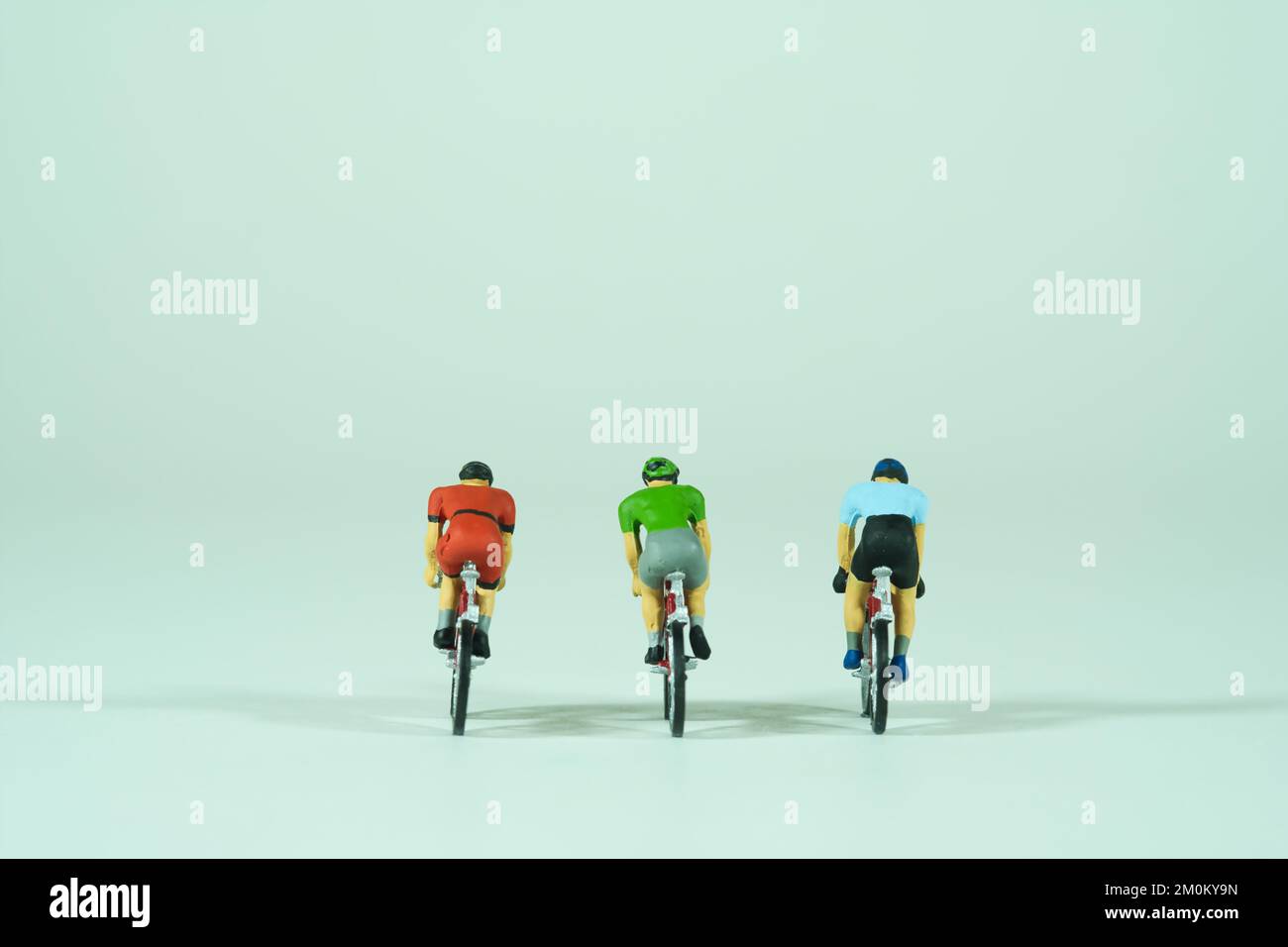 Rear view group little hi-res stock photography and images - Alamy