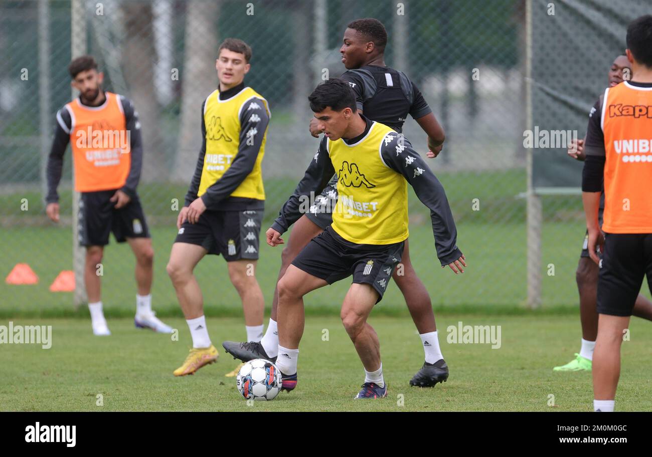 Charleroi's Amir Hosseinzadeh and Charleroi's Loic Bessile fight for