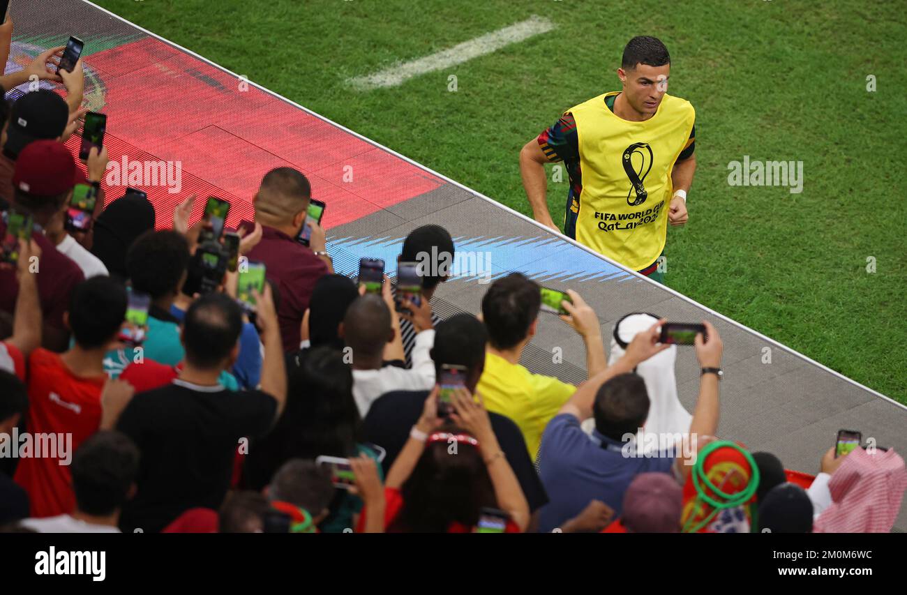 LUSAIL CITY, QATAR - DECEMBER 06:  FIFA World Cup Qatar 2022 Round of 16 match between Portugal and Switzerland at Lusail Stadium on December 06, 2022 in Lusail City, Qatar. Portugal Schweiz  Cristiano Ronaldo of Portugal  mit Fans  Fussball WM  2022 in Qatar Katar FIFA Football World Cup 2022 © diebilderwelt / Alamy Stock Stock Photo