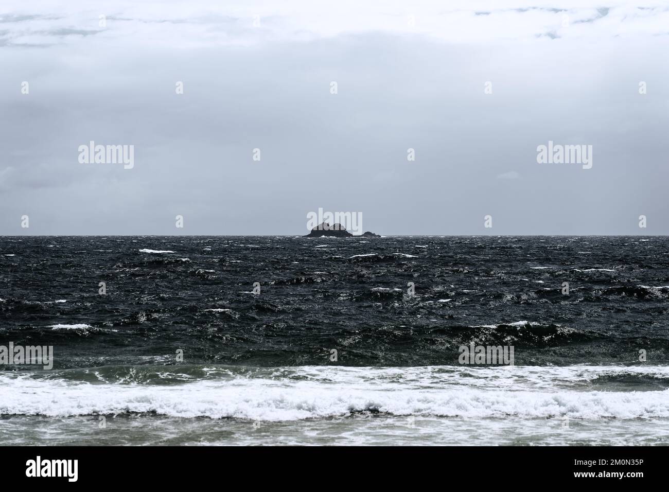 The mesmerizing stormy splashing ocean waves Stock Photo - Alamy
