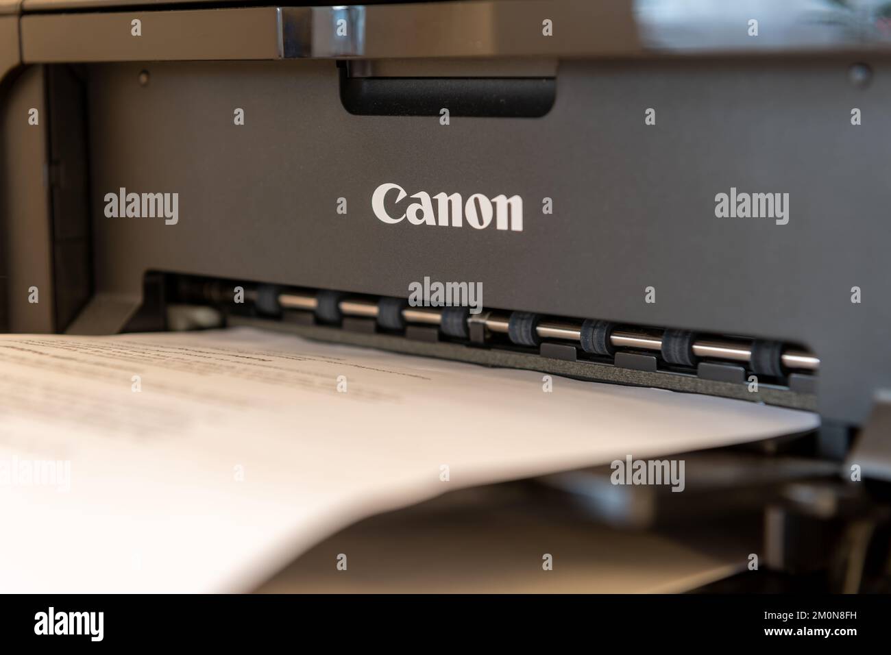 Canon company hi-res stock photography and images - Alamy