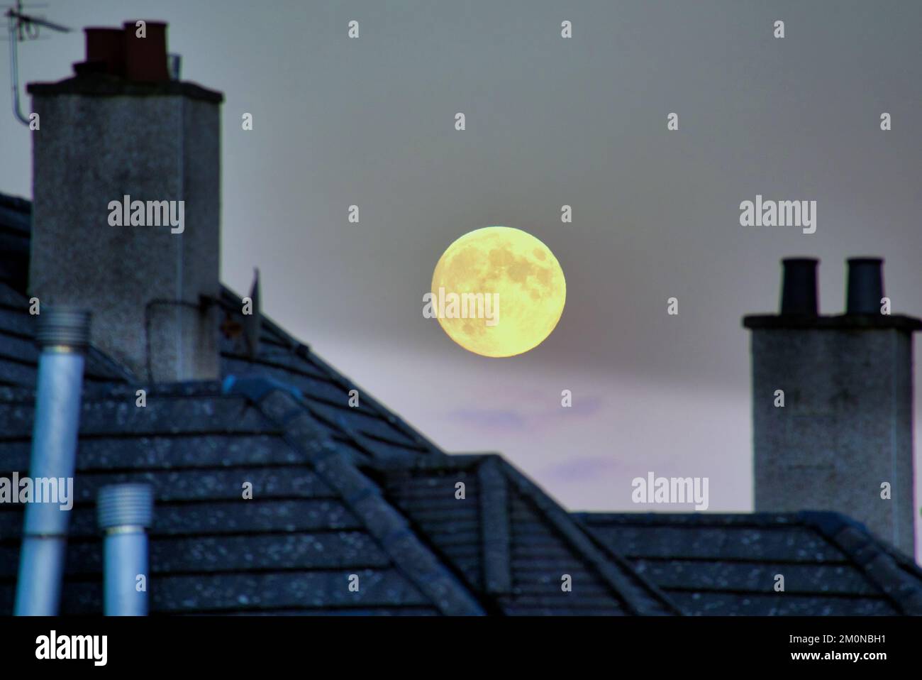 glasgow-scotland-uk-7th-december-2022-uk-weather-freezing