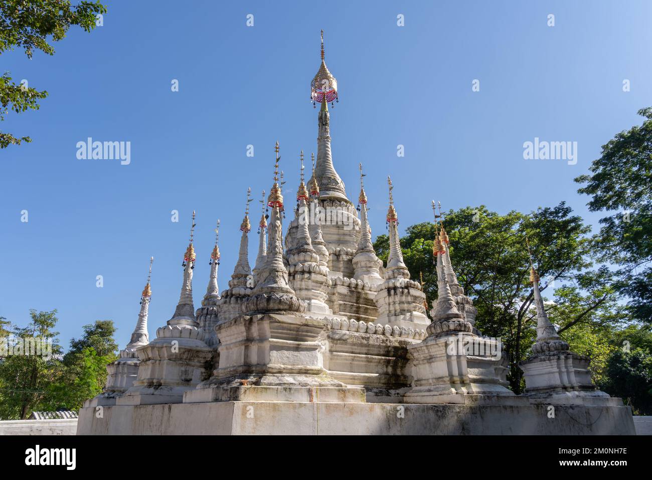 finial-s-cave-hi-res-stock-photography-and-images-alamy