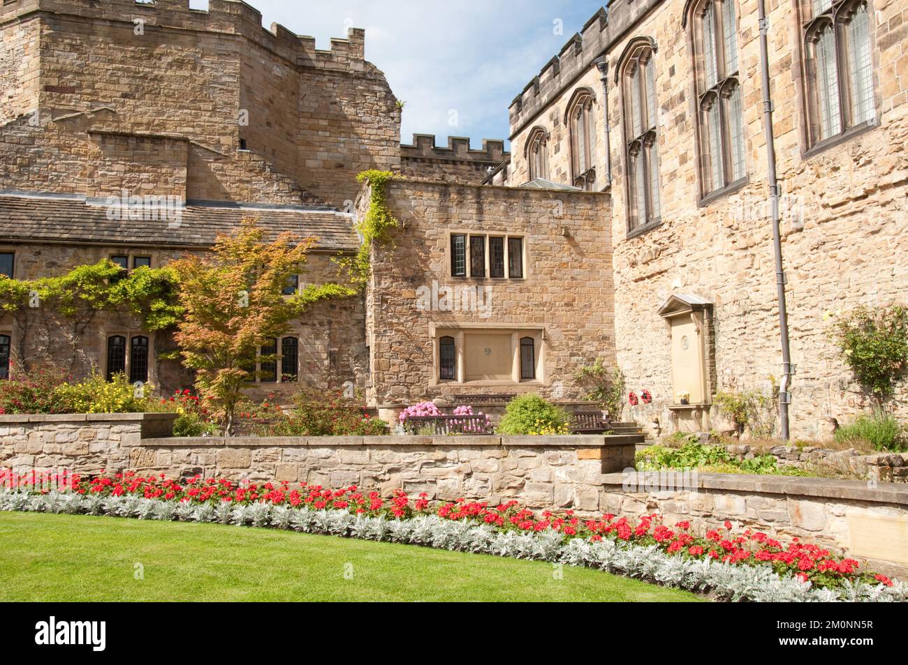 Gardens and Keep, Durham Castle, Durham, Co Durham, Tyne and Wear, UK.  Durham Castle is now part of Durham University . Stock Photo