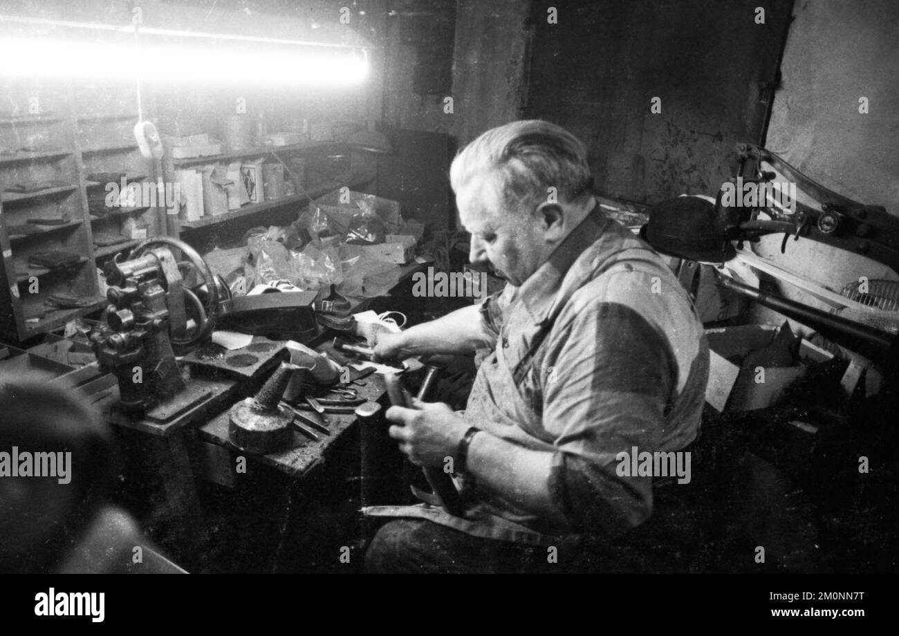In the workshop of a Schumacher as a sole trader on 12.5.1976 in Dortmund, Germany, Europe Stock Photo