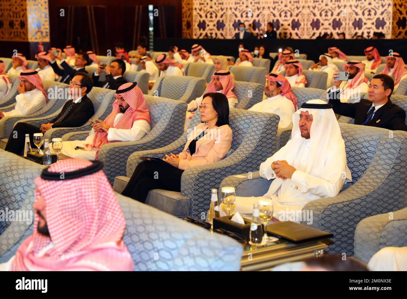 Riyadh, Saudi Arabia. 5th Dec, 2022. Guests attend the 2022 Chinese-Arab Media Cooperation Forum in Riyadh, Saudi Arabia, Dec. 5, 2022. The forum, co-sponsored by the China Media Group (CMG) and Saudi Arabia's Ministry of Media, gathered more than 150 government officials, representatives of media organizations, and scholars from China and 22 Arab countries. Credit: Sui Xiankai/Xinhua/Alamy Live News Stock Photo
