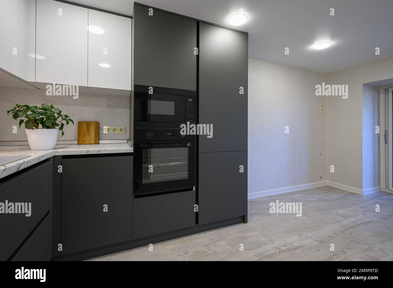 Modern simple trendy dark grey and white kitchen Stock Photo Alamy