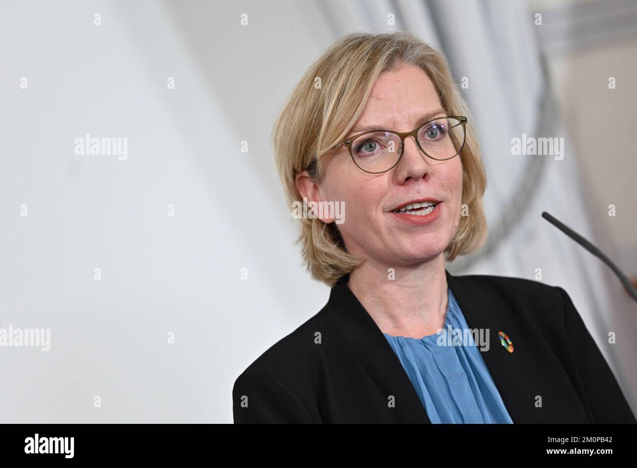 Vienna, Austria. 7th Dec, 2022. Council of Ministers in the Federal Chancellery with Leonore Gewessler (the Greens), Federal Minister for Climate Protection, Environment, Energy, Mobility, Innovation and Technology Stock Photo